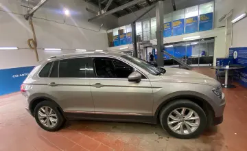 Volkswagen Tiguan 2018 года за 11 000 000 тг. в Астана фото 4