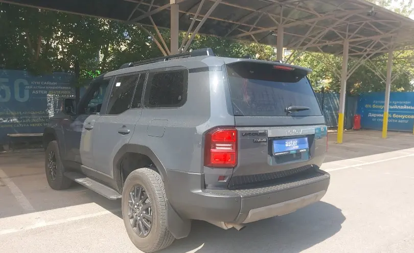 Toyota Land Cruiser 2024 года за 32 500 000 тг. в Алматы фото 4