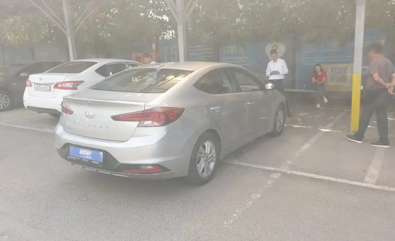 Hyundai Elantra 2020 года за 6 500 000 тг. в Алматы фото 3