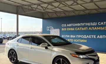 Toyota Camry 2020 года за 11 900 000 тг. в Алматы фото 3