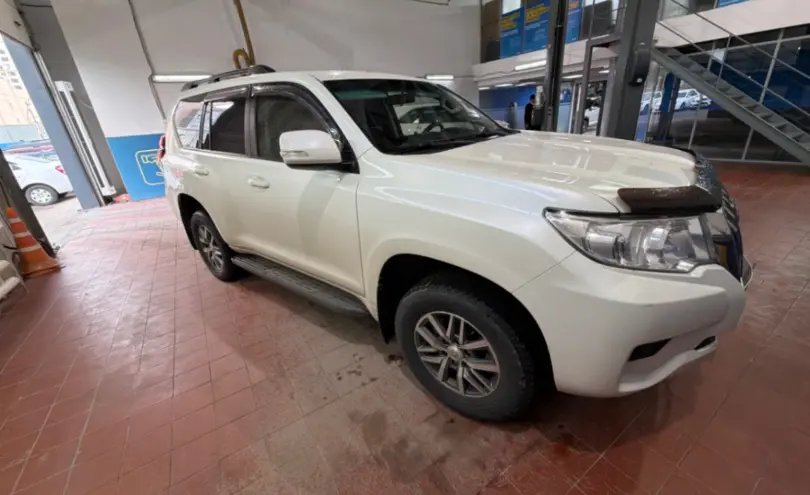Toyota Land Cruiser Prado 2019 года за 20 500 000 тг. в Астана фото 4