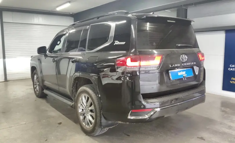 Toyota Land Cruiser 2021 года за 43 000 000 тг. в Астана фото 4