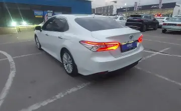 Toyota Camry 2019 года за 14 000 000 тг. в Алматы фото 4