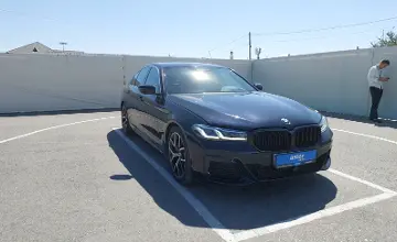 BMW 5 серии 2022 года за 21 000 000 тг. в Шымкент фото 2