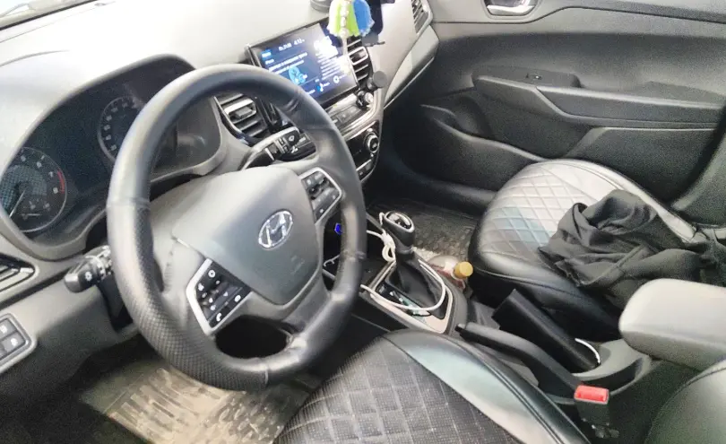 Hyundai Accent 2020 года за 8 000 000 тг. в Астана фото 5