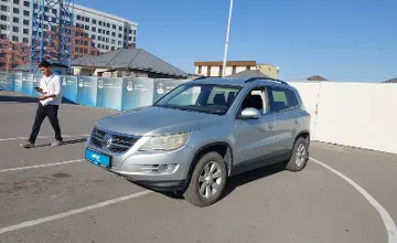 Volkswagen Tiguan 2009 года за 3 800 000 тг. в Шымкент фото 1
