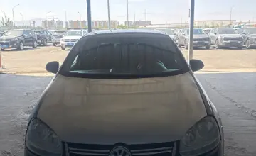 Volkswagen Jetta 2005 года за 1 500 000 тг. в Алматы фото 2