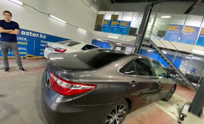 Toyota Camry 2015 года за 9 500 000 тг. в Астана фото 4