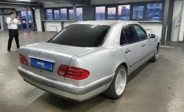 Mercedes-Benz E-Класс 1997 года за 4 000 000 тг. в Астана фото 3