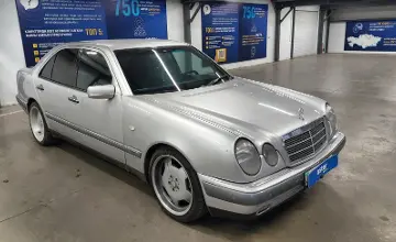 Mercedes-Benz E-Класс 1997 года за 4 000 000 тг. в Астана фото 2