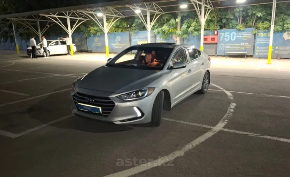 Hyundai Elantra 2018 года за 6 200 000 тг. в Алматы