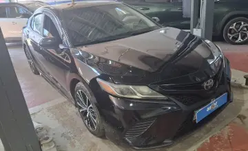Toyota Camry 2018 года за 9 500 000 тг. в Астана фото 3