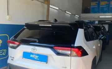 Toyota RAV4 2022 года за 16 000 000 тг. в Астана