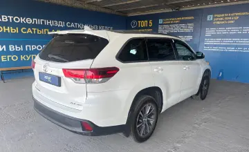 Toyota Highlander 2017 года за 15 000 000 тг. в Алматы