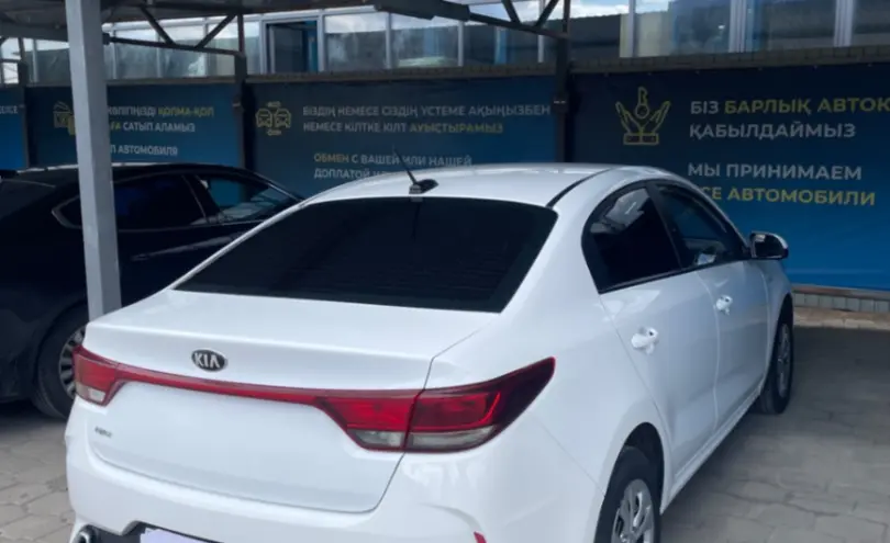 Kia Rio 2021 года за 4 900 000 тг. в Караганда фото 5