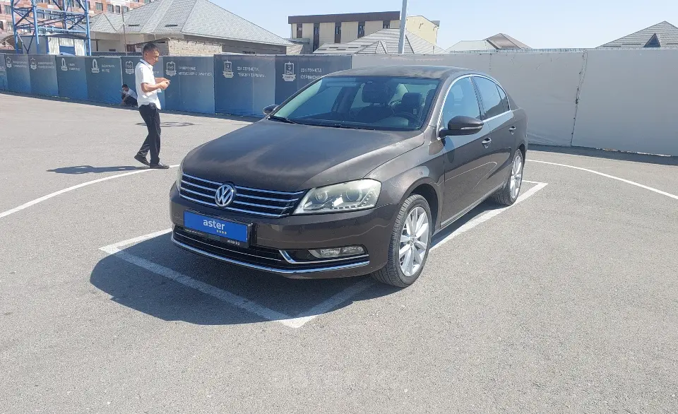 Volkswagen Passat 2014 года за 4 000 000 тг. в Шымкент