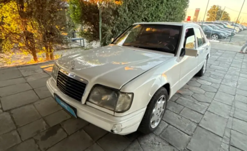 Mercedes-Benz E-Класс 1994 года за 800 000 тг. в Талдыкорган