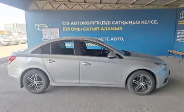 Chevrolet Cruze 2011 года за 3 000 000 тг. в Алматы фото 4