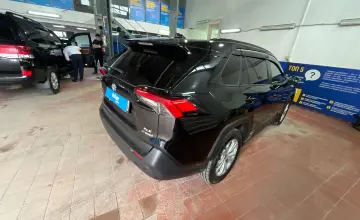 Toyota RAV4 2023 года за 16 100 000 тг. в Астана