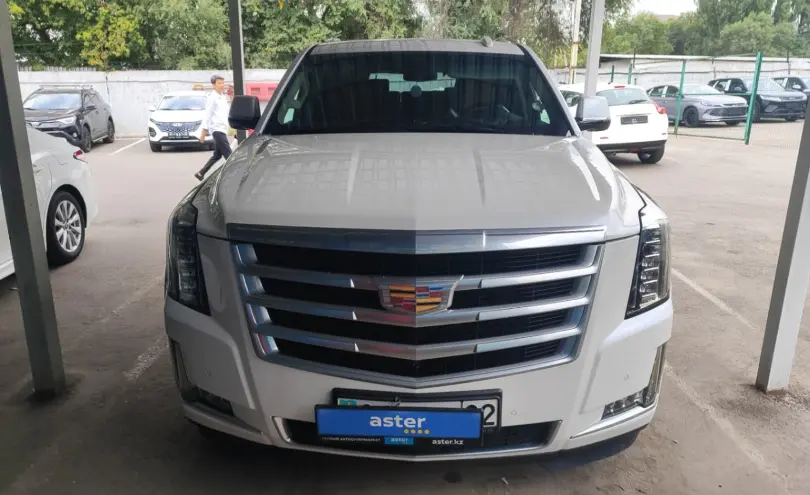 Cadillac Escalade 2019 года за 30 000 000 тг. в Алматы фото 2