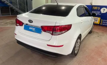 Kia Rio 2015 года за 4 300 000 тг. в Астана