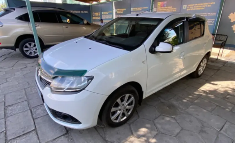 Renault Sandero 2015 года за 3 500 000 тг. в Талдыкорган