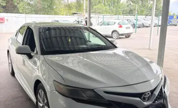 Toyota Camry 2020 года за 9 500 000 тг. в Алматы фото 3