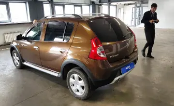 Renault Sandero 2014 года за 4 000 000 тг. в Астана фото 4