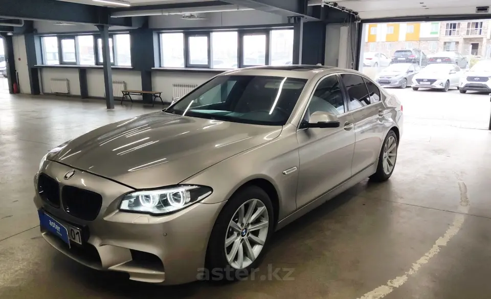 BMW 5 серии 2013 года за 10 500 000 тг. в Астана
