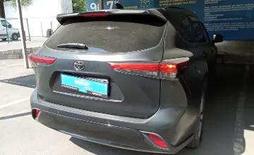 Toyota Highlander 2021 года за 25 000 000 тг. в Алматы