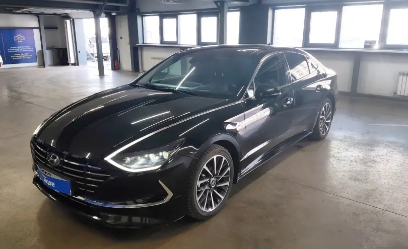 Hyundai Sonata 2022 года за 12 000 000 тг. в Астана