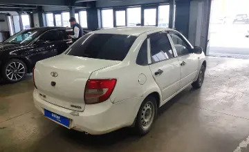 LADA (ВАЗ) Granta 2013 года за 1 500 000 тг. в Астана фото 3