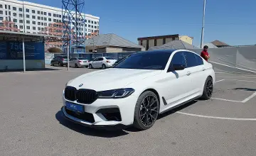 BMW 5 серии 2017 года за 15 800 000 тг. в Шымкент фото 1