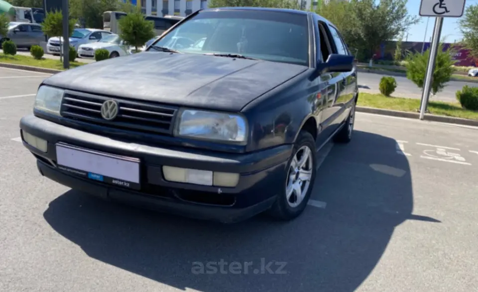 Volkswagen Vento 1993 года за 1 000 000 тг. в Шымкент