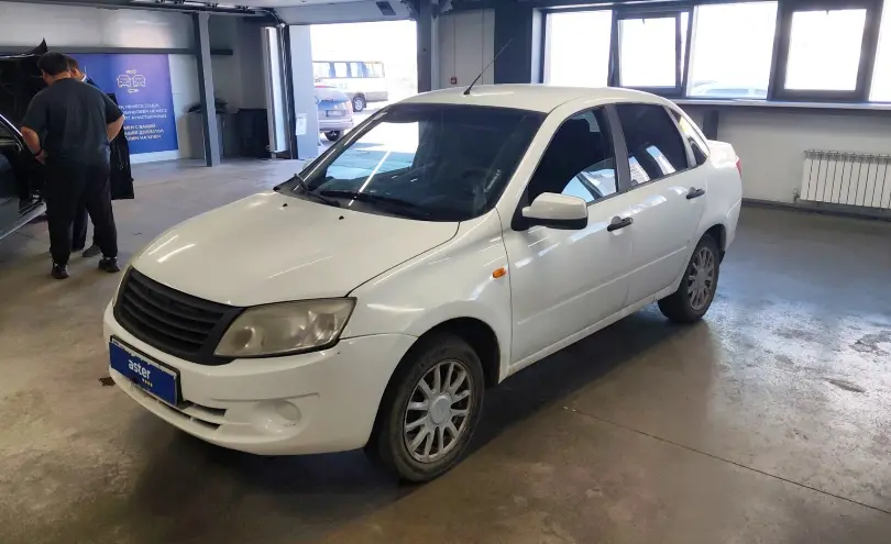 LADA (ВАЗ) Granta 2013 года за 1 500 000 тг. в Астана
