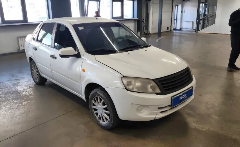 LADA (ВАЗ) Granta 2013 года за 1 500 000 тг. в Астана фото 2