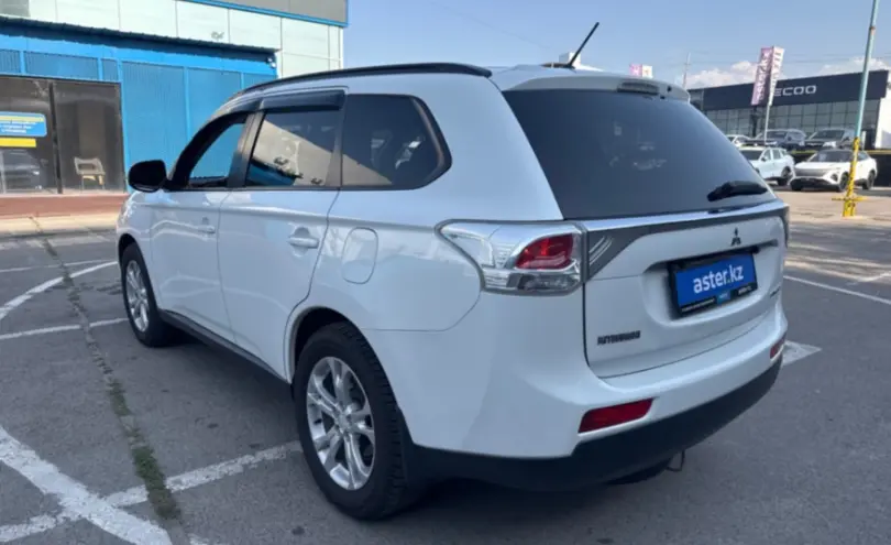 Mitsubishi Outlander 2012 года за 6 500 000 тг. в Алматы фото 4