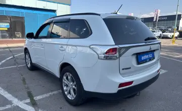 Mitsubishi Outlander 2012 года за 6 500 000 тг. в Алматы фото 4
