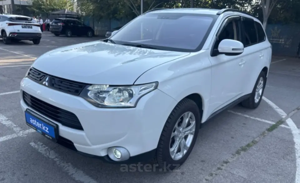 Mitsubishi Outlander 2012 года за 6 500 000 тг. в Алматы