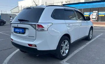 Mitsubishi Outlander 2012 года за 6 500 000 тг. в Алматы фото 3