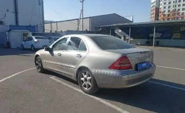 Mercedes-Benz C-Класс 2002 года за 3 500 000 тг. в Шымкент фото 4