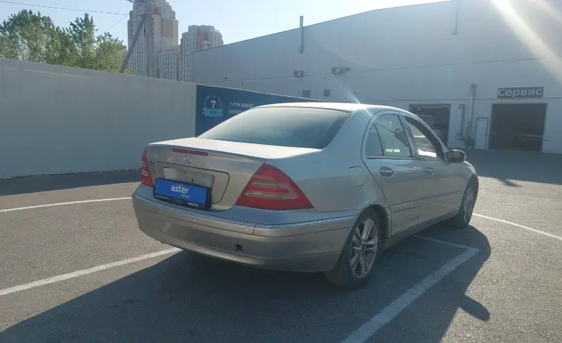 Mercedes-Benz C-Класс 2002 года за 3 500 000 тг. в Шымкент фото 3