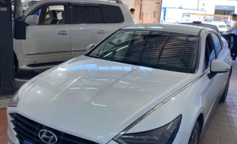 Hyundai Sonata 2021 года за 10 000 000 тг. в Астана