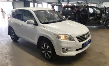 Toyota RAV4 2011 года за 7 100 000 тг. в Астана фото 2