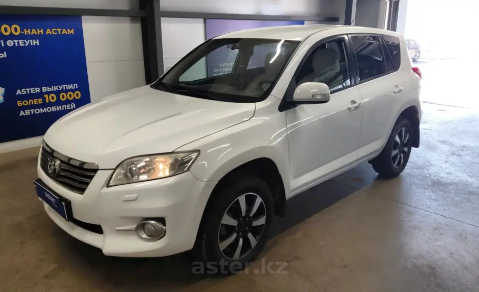 Toyota RAV4 2011 года за 7 100 000 тг. в Астана