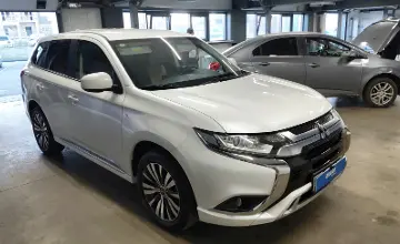 Mitsubishi Outlander 2022 года за 10 400 000 тг. в Астана фото 2