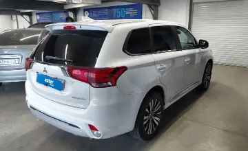 Mitsubishi Outlander 2022 года за 10 400 000 тг. в Астана фото 3