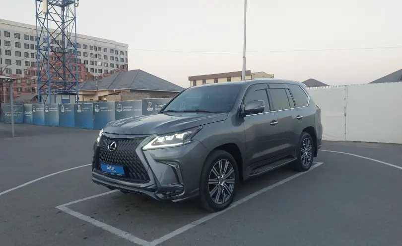 Lexus LX 2017 года за 42 000 000 тг. в Шымкент