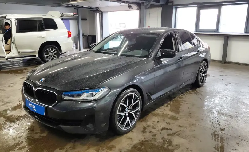 BMW 5 серии 2021 года за 25 000 000 тг. в Астана