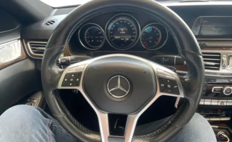 Mercedes-Benz E-Класс 2014 года за 11 500 000 тг. в Алматы фото 5